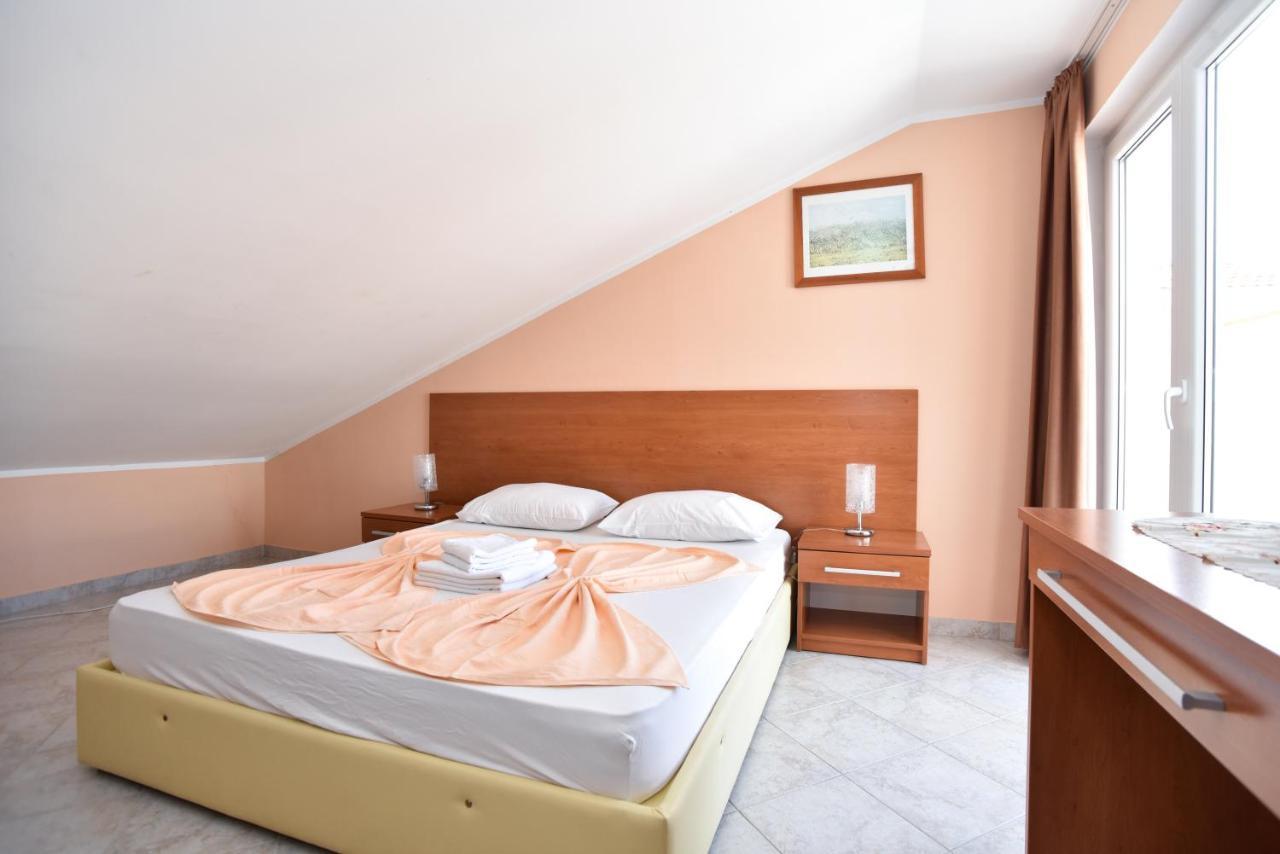 Apartments Mara Budva Luaran gambar