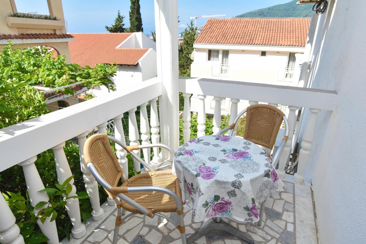 Apartments Mara Budva Luaran gambar